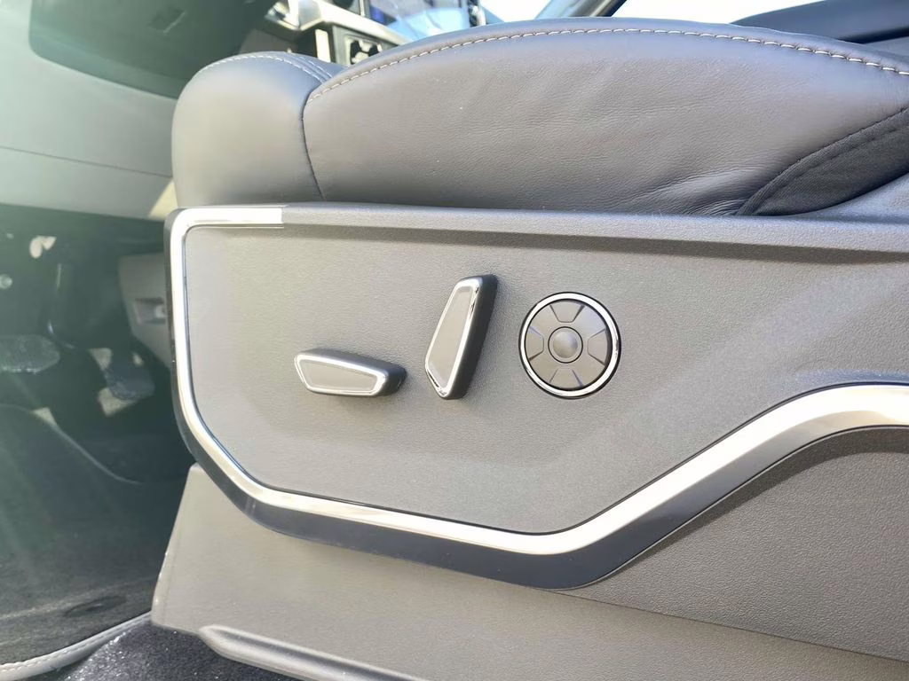 2026 Black Metallic Ford F-150 Platinum 4X4 Truck