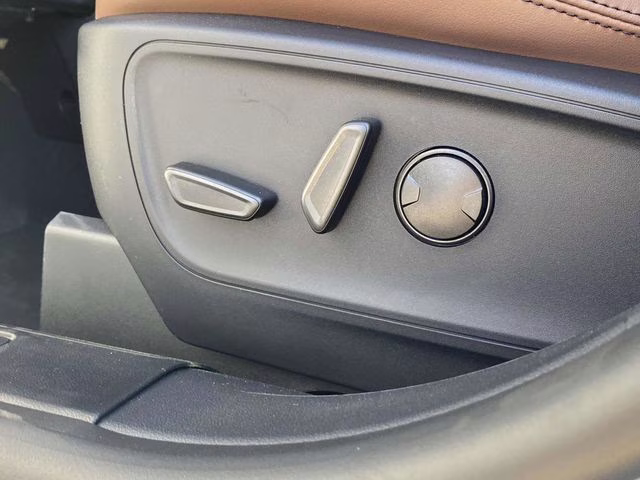 2026 White Metallic Ford Bronco Sport Outer Banks 4X4 SUV