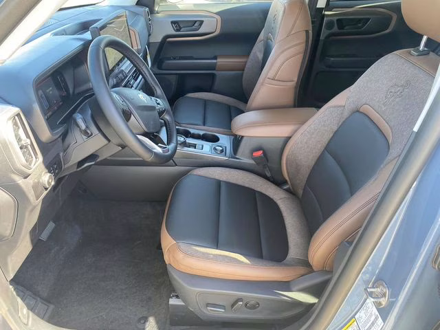 2026 Azure Gray Metallic Ford Bronco Sport Outer Banks 4X4 SUV