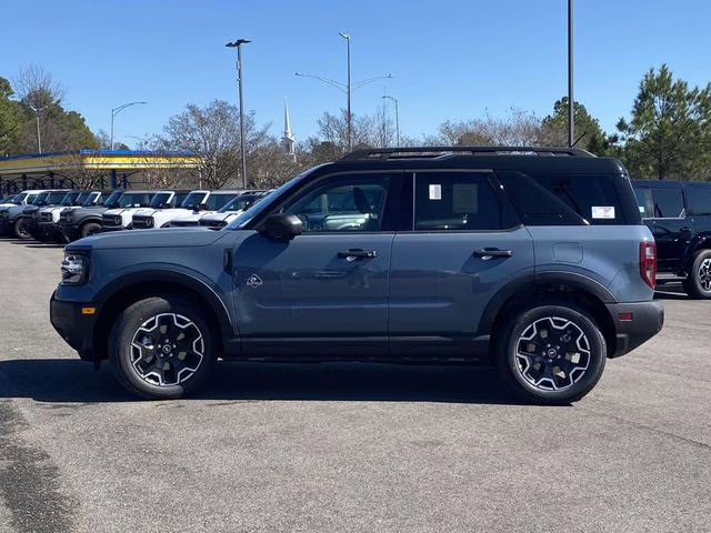 2026 Azure Gray Metallic Ford Bronco Sport Outer Banks 4X4 SUV