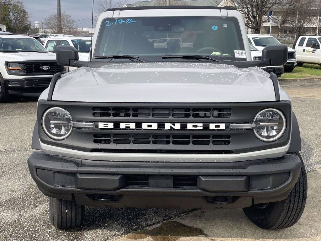 2026 Avalanche Gray Ford Bronco Base 4X4 SUV