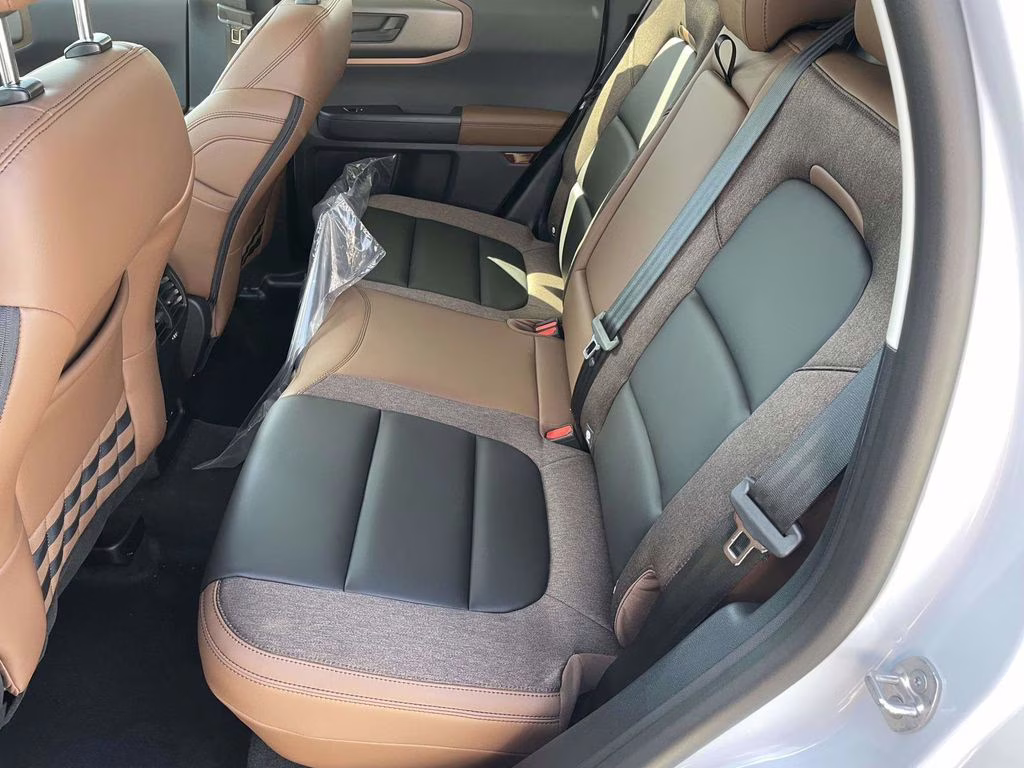 2026 Space White Metallic Ford Bronco Sport Outer Banks 4X4 SUV