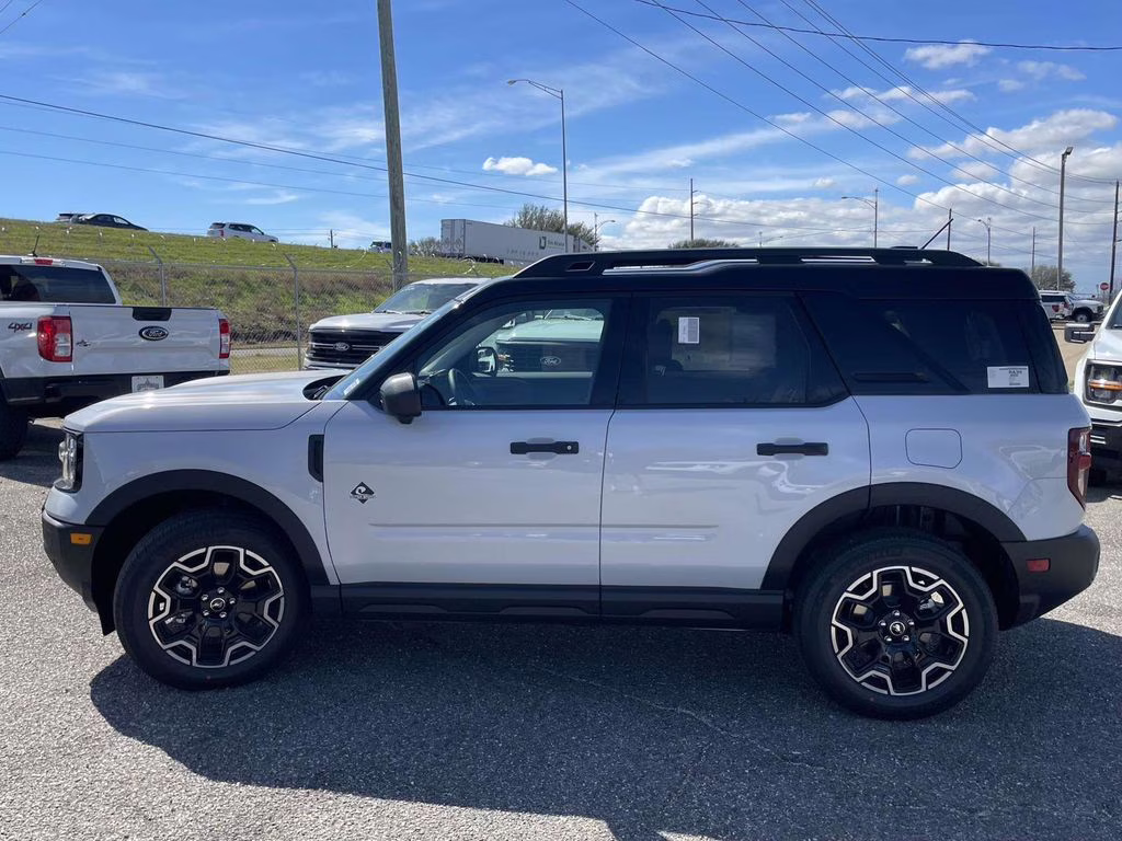 2026 Space White Metallic Ford Bronco Sport Outer Banks 4X4 SUV