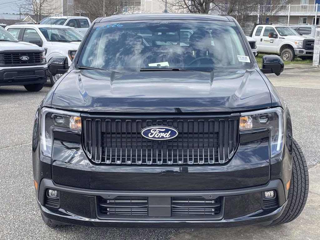 2026 Shadow Black Ford Maverick Lobo High AWD Truck