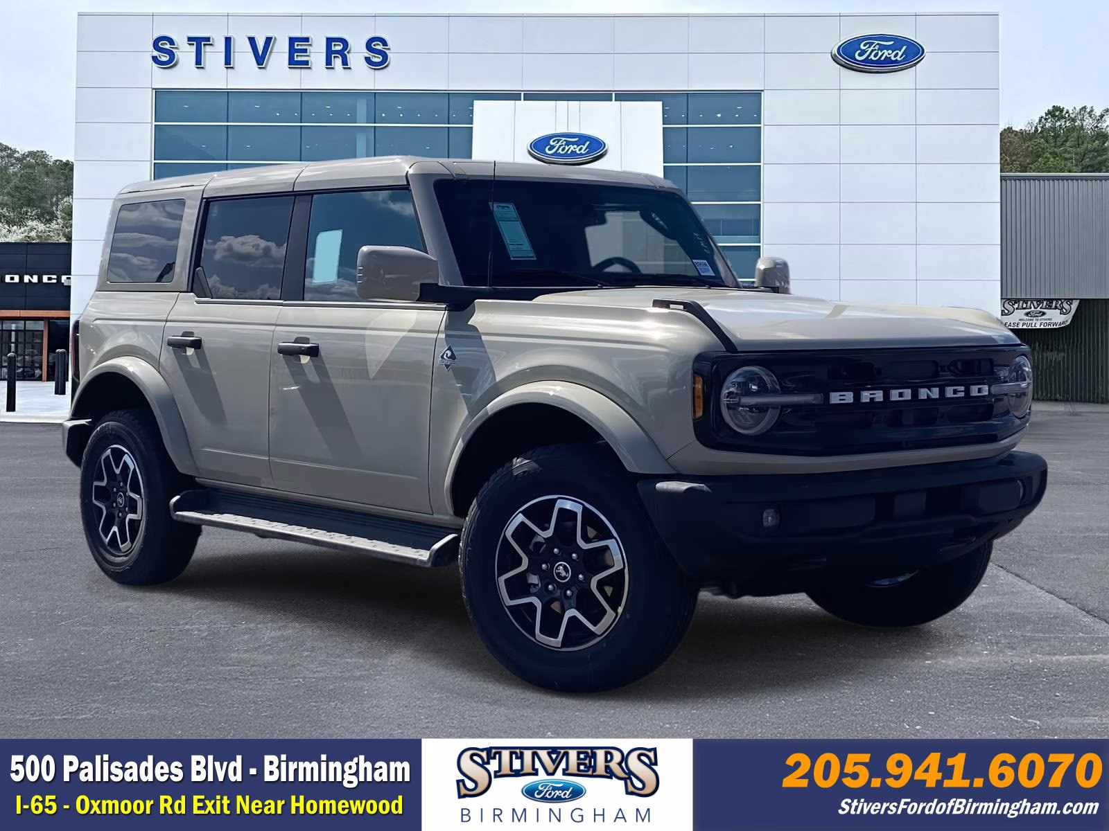 2026 Beige Ford Bronco Outer Banks 4X4 SUV