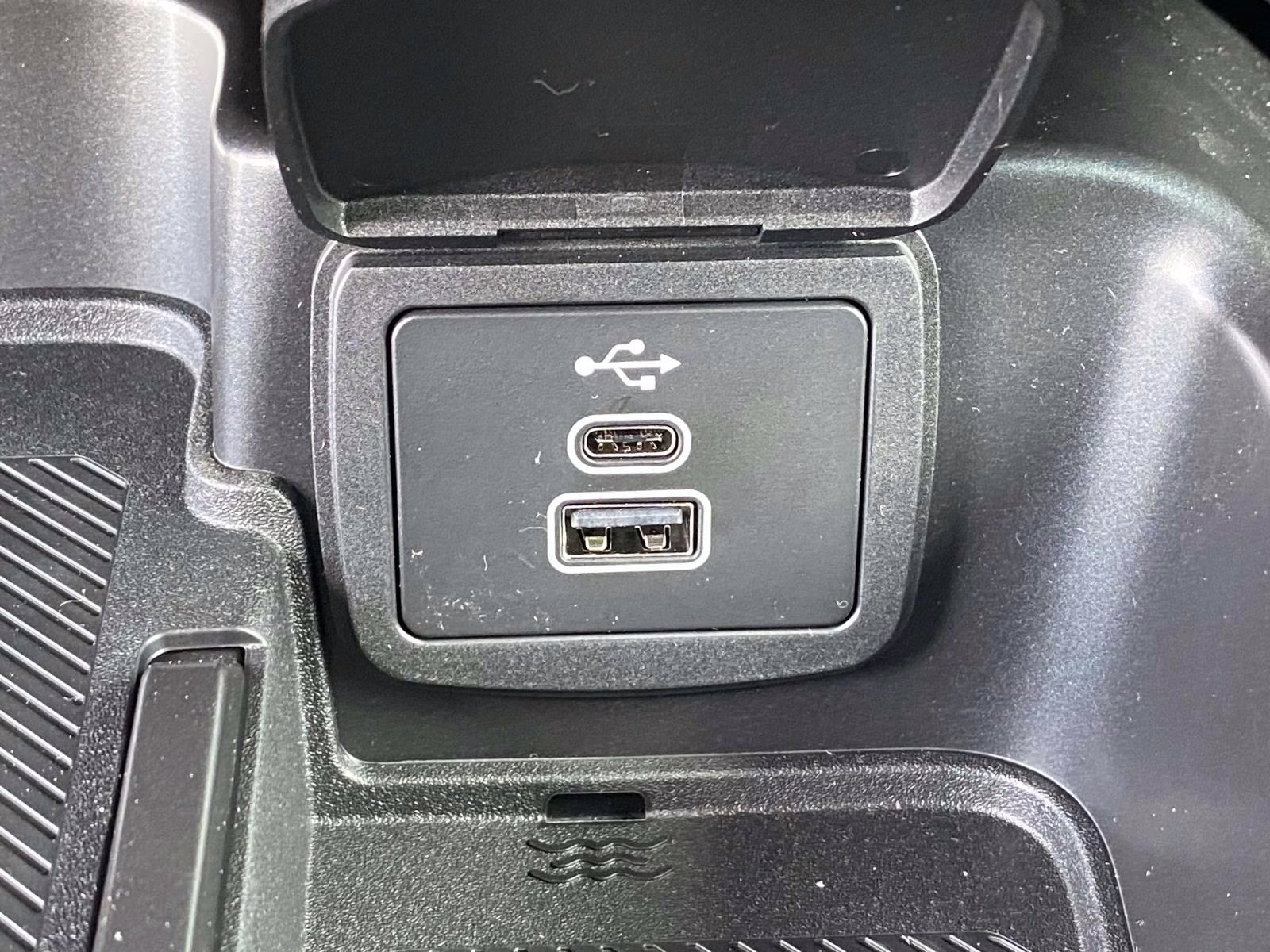 2026 Oxford White Ford Bronco Outer Banks 4X4 SUV