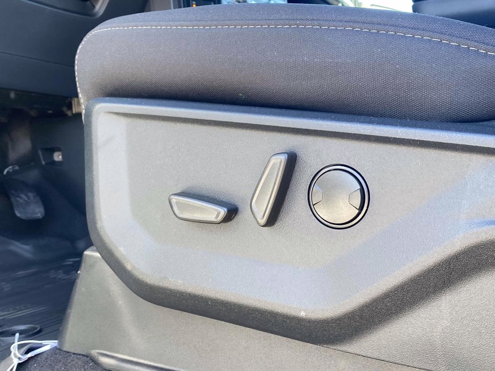 2026 Avalanche Ford F-150 XLT 4X4 Truck