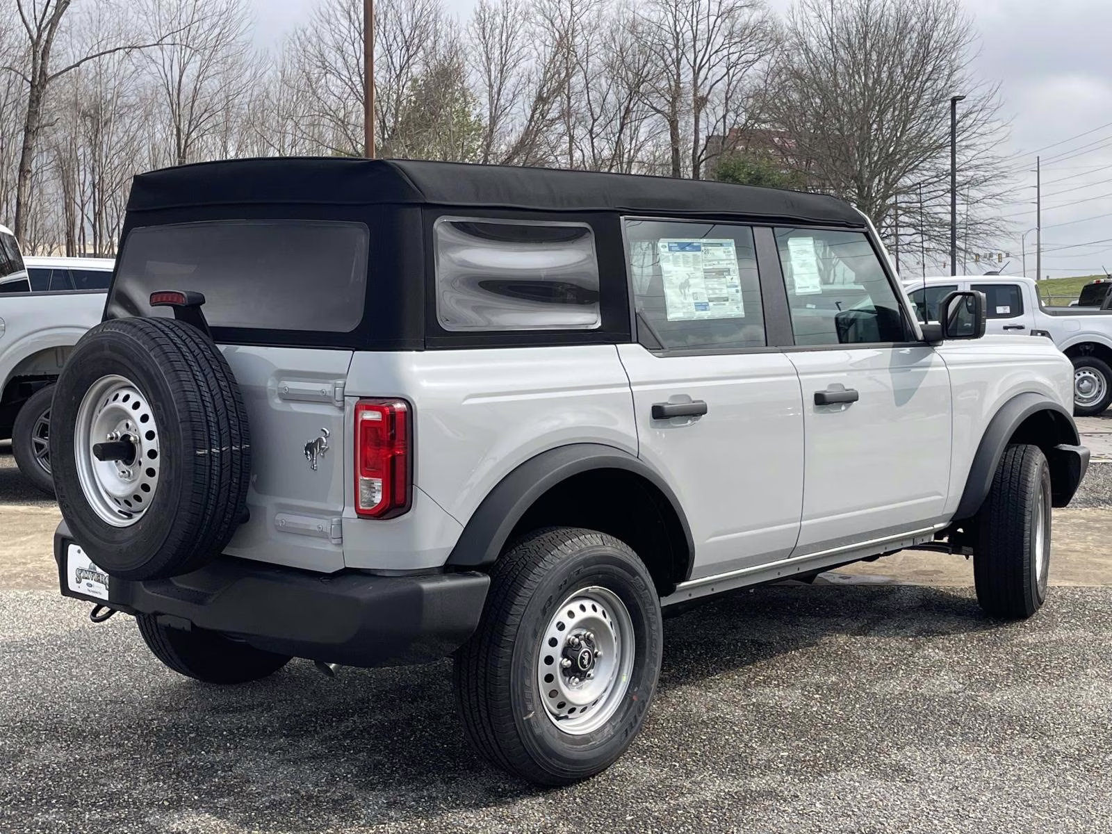 2026 Avalanche Gray Ford Bronco Base 4X4 SUV