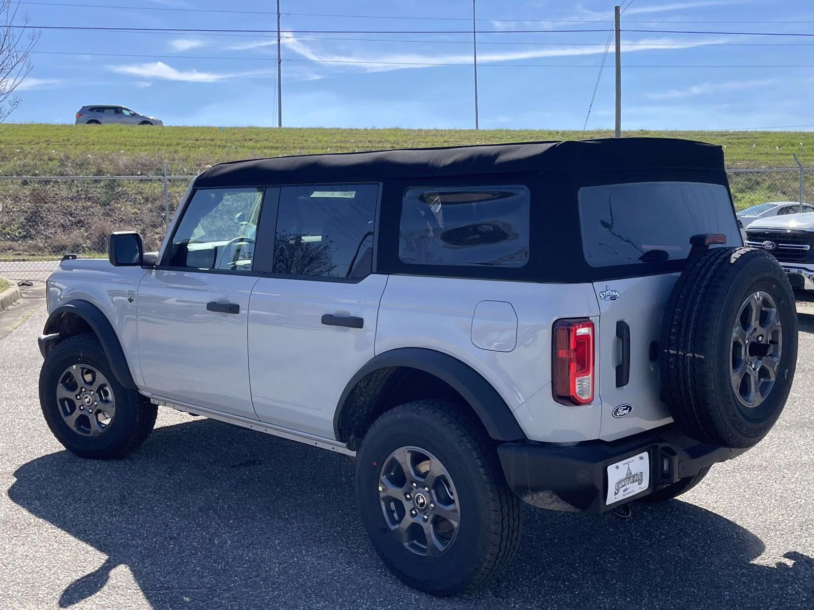 2026 Avalanche Gray Ford Bronco Big Bend 4X4 SUV