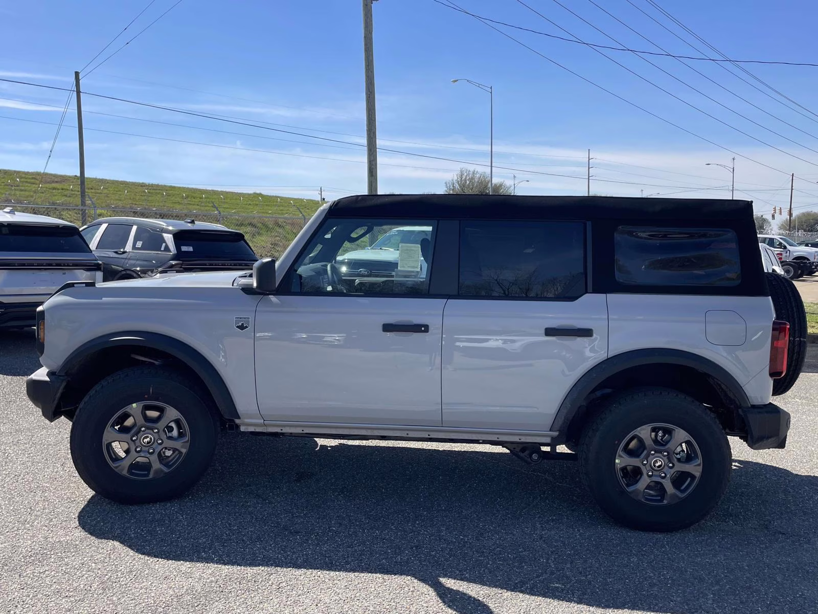 2026 Avalanche Gray Ford Bronco Big Bend 4X4 SUV