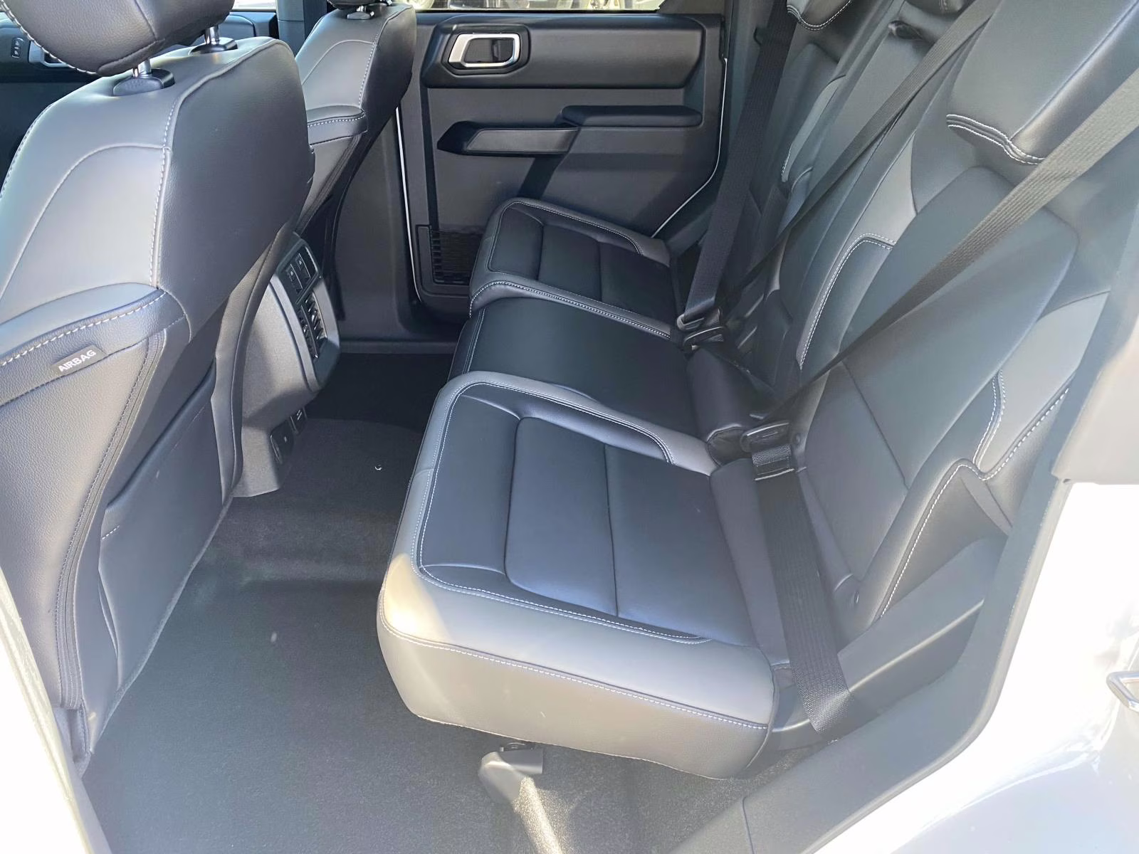 2026 Avalanche Ford Bronco Outer Banks 4X4 SUV