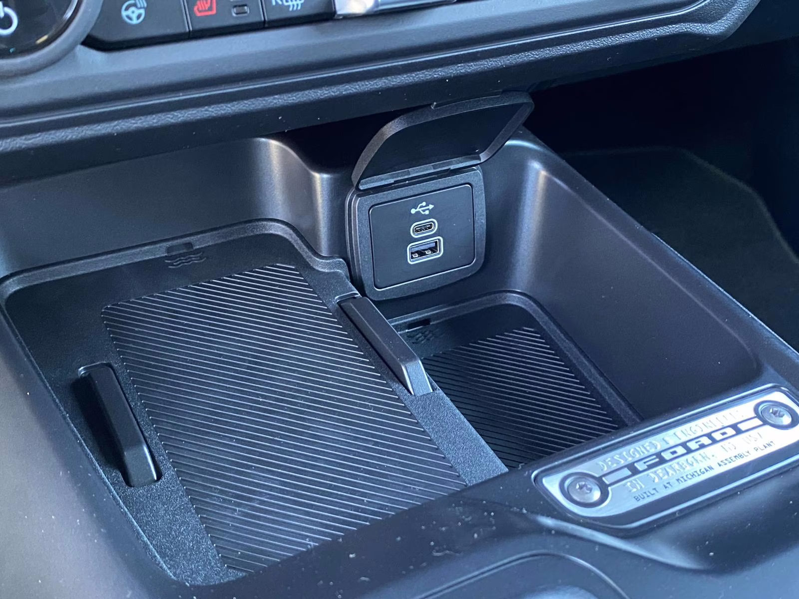 2026 Avalanche Ford Bronco Outer Banks 4X4 SUV