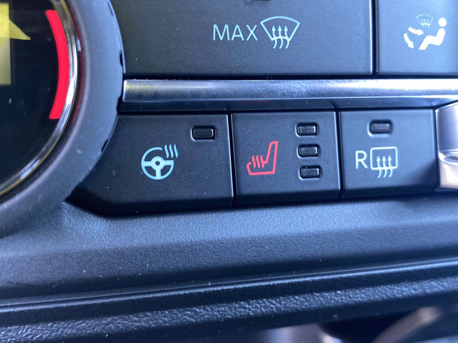 2026 Avalanche Ford Bronco Outer Banks 4X4 SUV