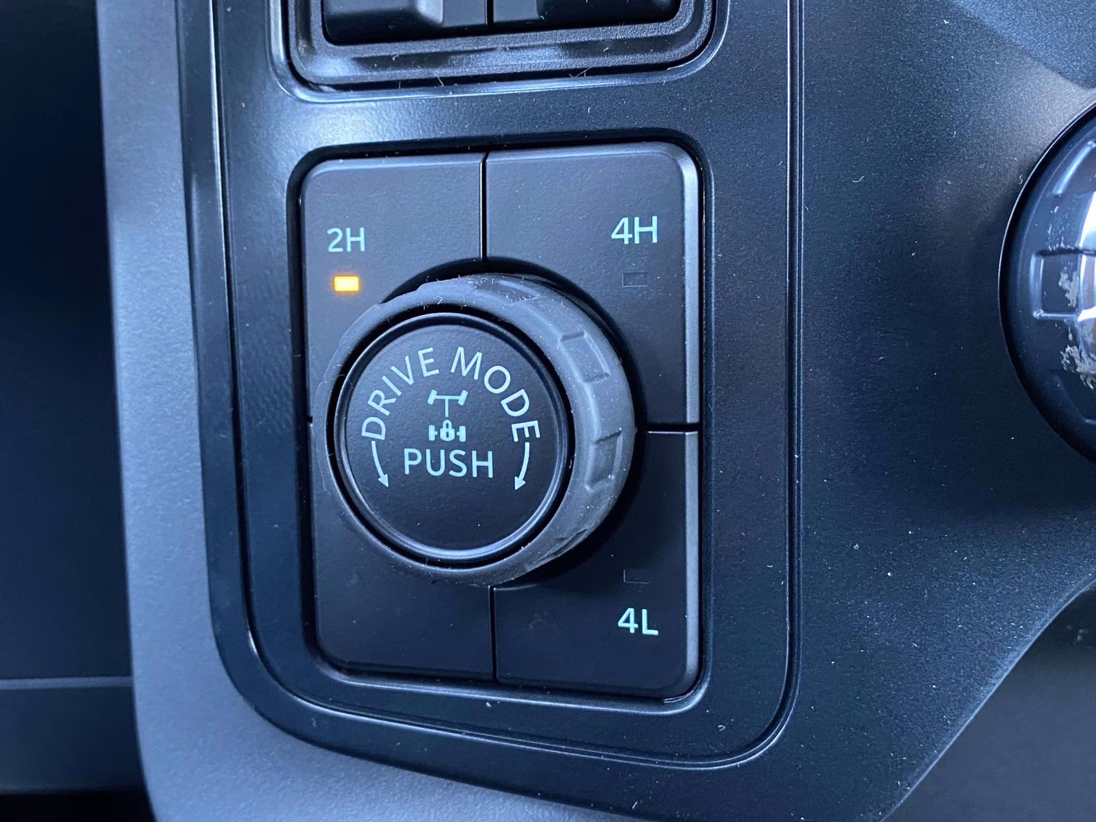 2026 Avalanche Ford F-150 XLT 4X4 Truck