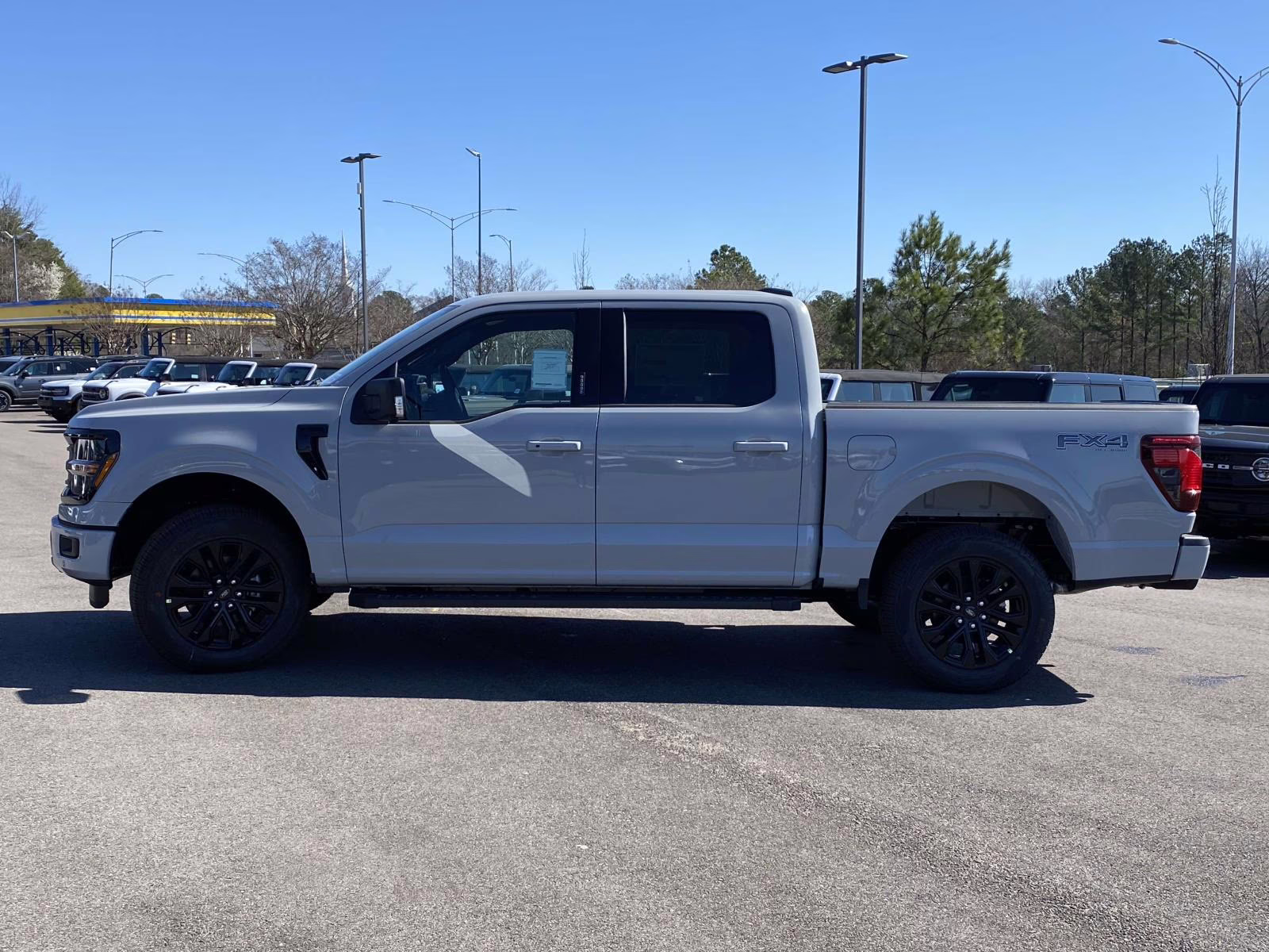 2026 Avalanche Ford F-150 XLT 4X4 Truck