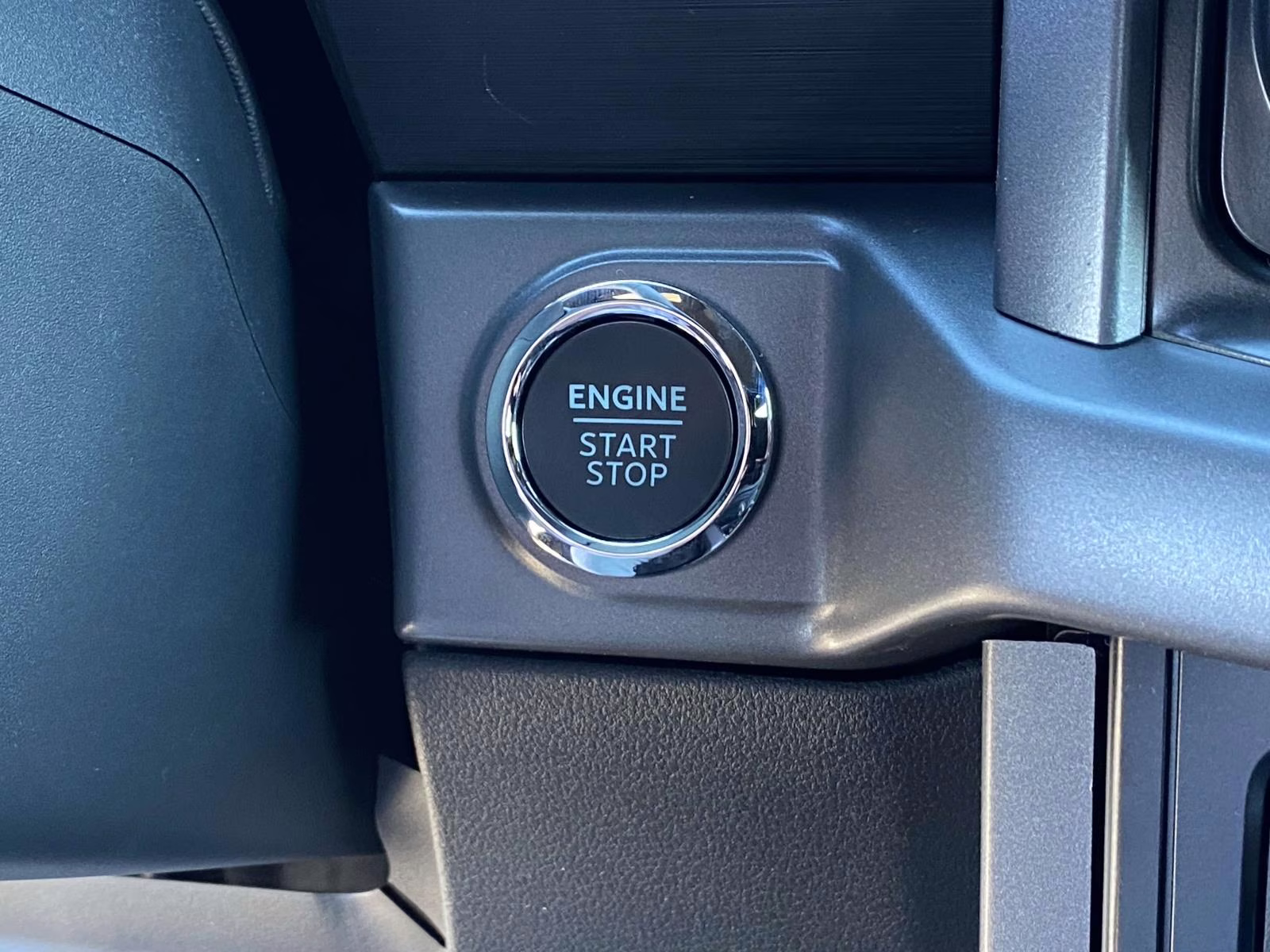 2026 Avalanche Ford F-150 XLT 4X4 Truck