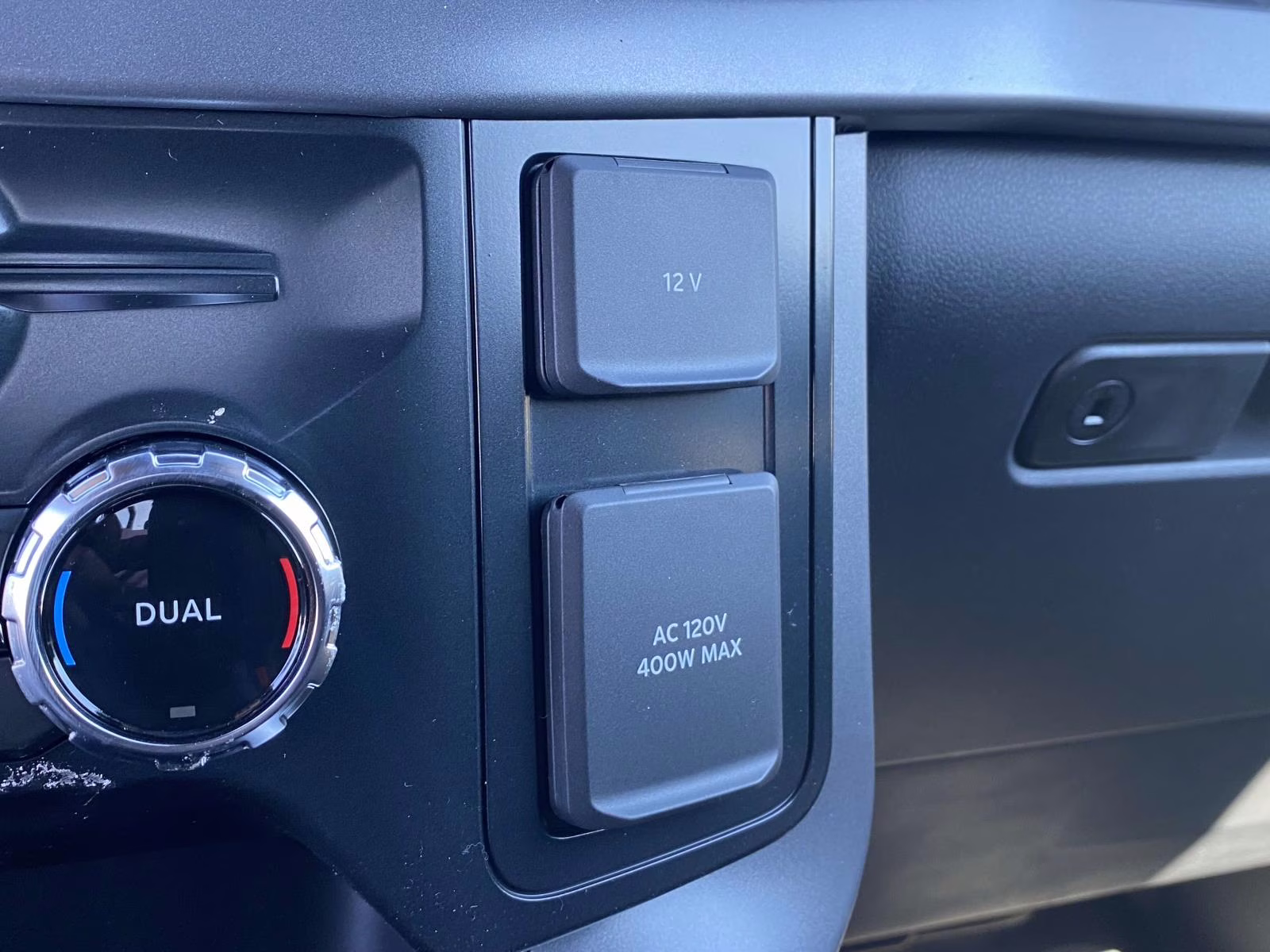 2026 Avalanche Ford F-150 XLT 4X4 Truck