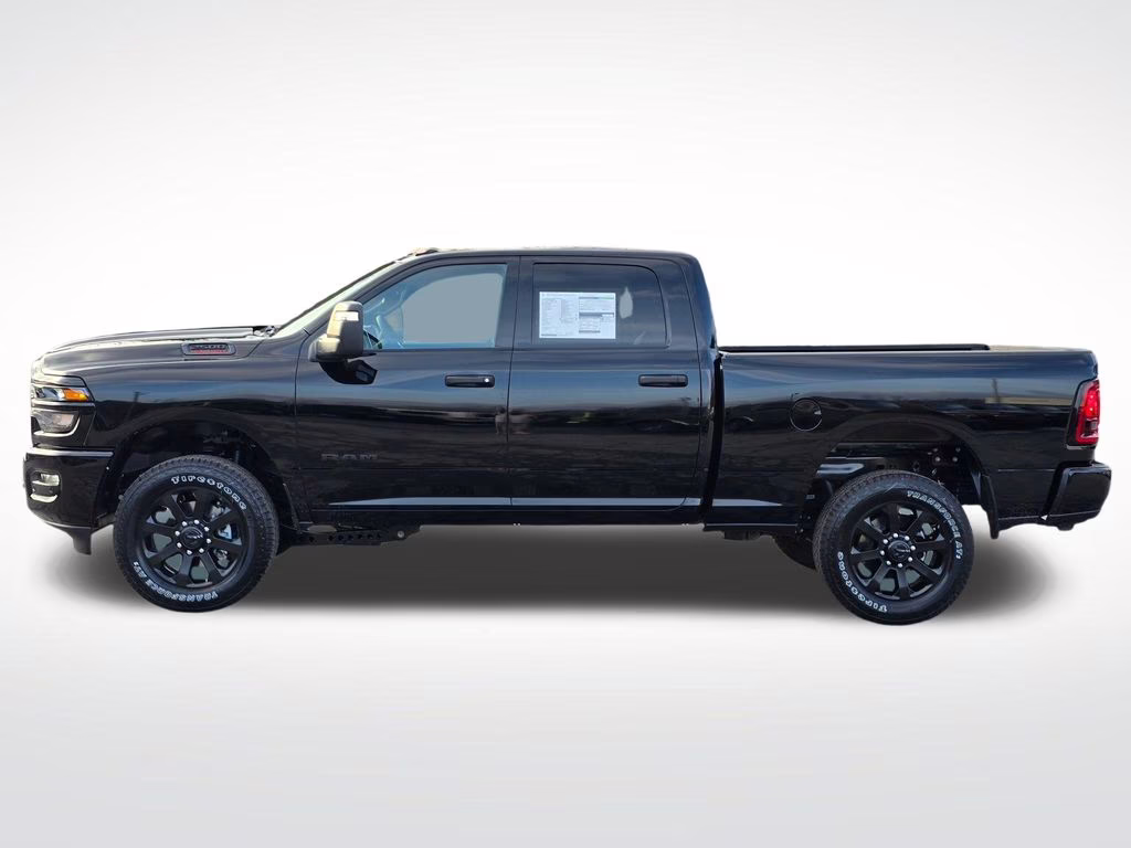 2026 Diamond Black Crystal Pearlcoat Ram 2500 Big Horn 4X4 Truck