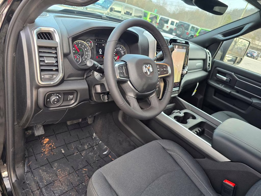 2026 Diamond Black Crystal Pearlcoat Ram 2500 Big Horn 4X4 Truck