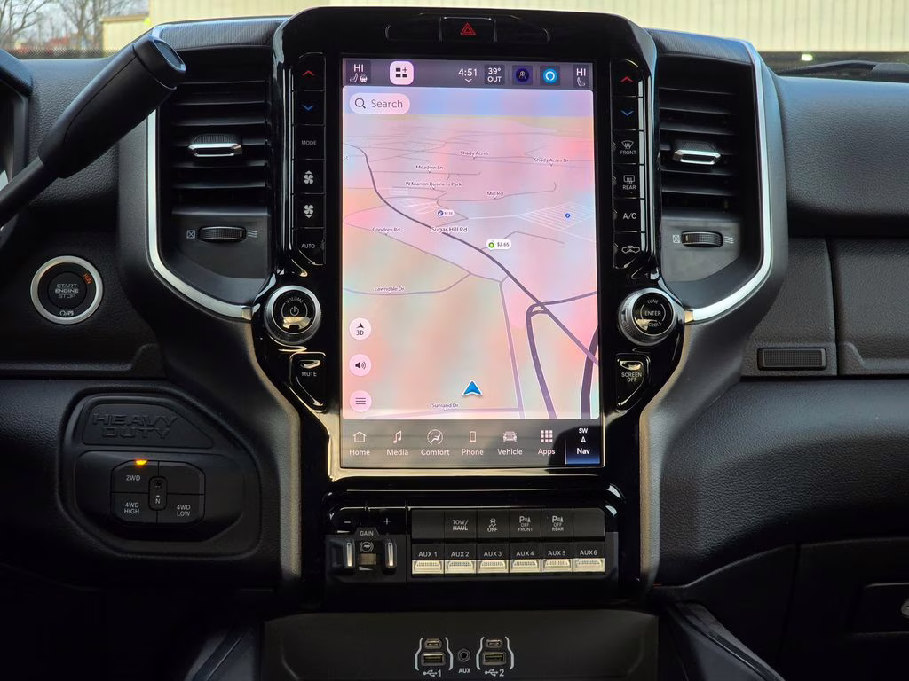 2026 Diamond Black Crystal Pearlcoat Ram 2500 Big Horn 4X4 Truck