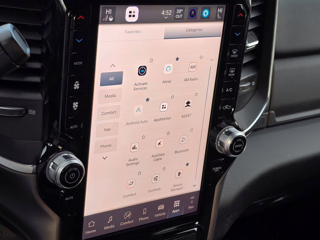 2026 Diamond Black Crystal Pearlcoat Ram 2500 Big Horn 4X4 Truck