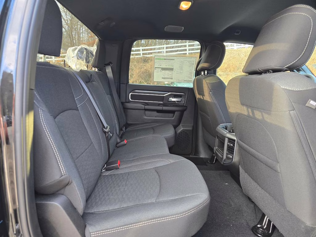 2026 Diamond Black Crystal Pearlcoat Ram 2500 Big Horn 4X4 Truck