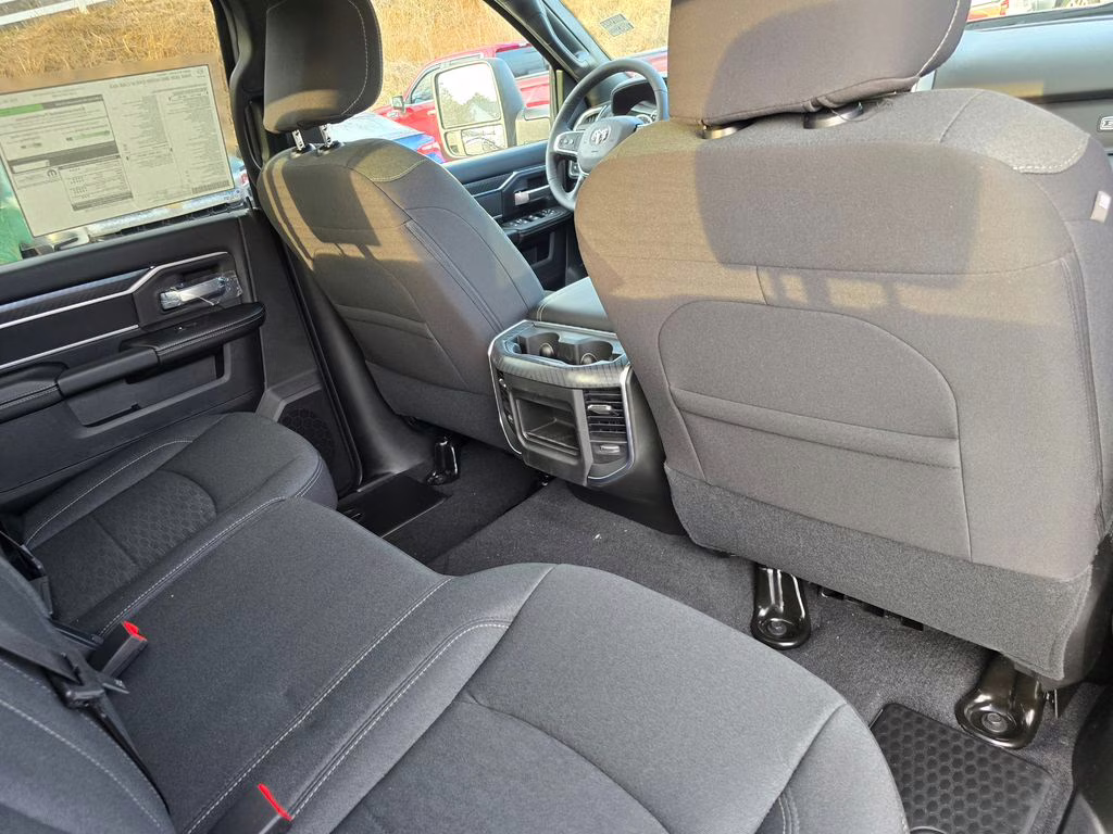 2026 Diamond Black Crystal Pearlcoat Ram 2500 Big Horn 4X4 Truck