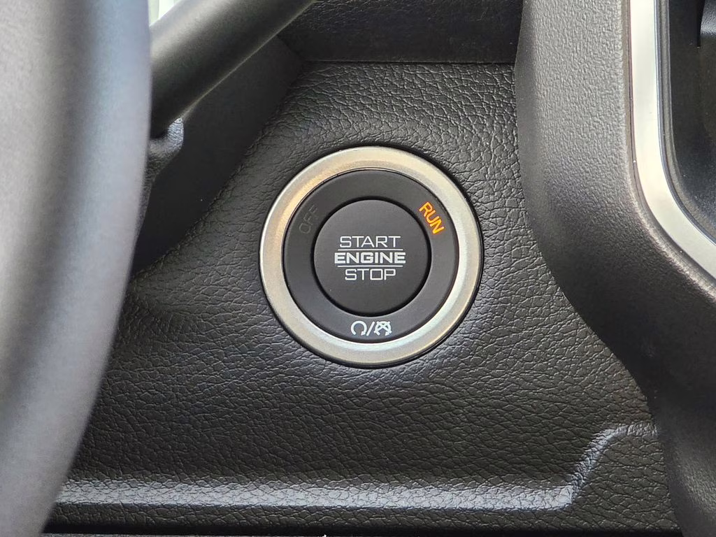 2026 Diamond Black Crystal Pearlcoat Ram 2500 Big Horn 4X4 Truck