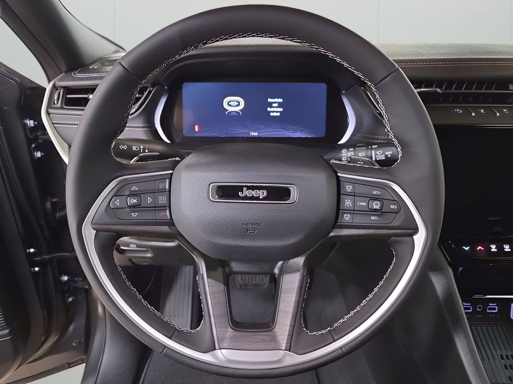 2026 Baltic Gray Metallic Clearcoat Jeep Grand Cherokee Laredo 4X4 SUV