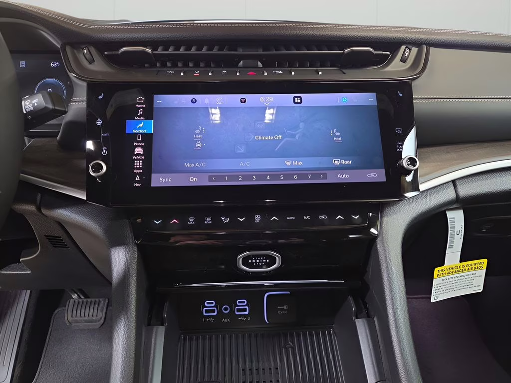 2026 Baltic Gray Metallic Clearcoat Jeep Grand Cherokee Laredo 4X4 SUV