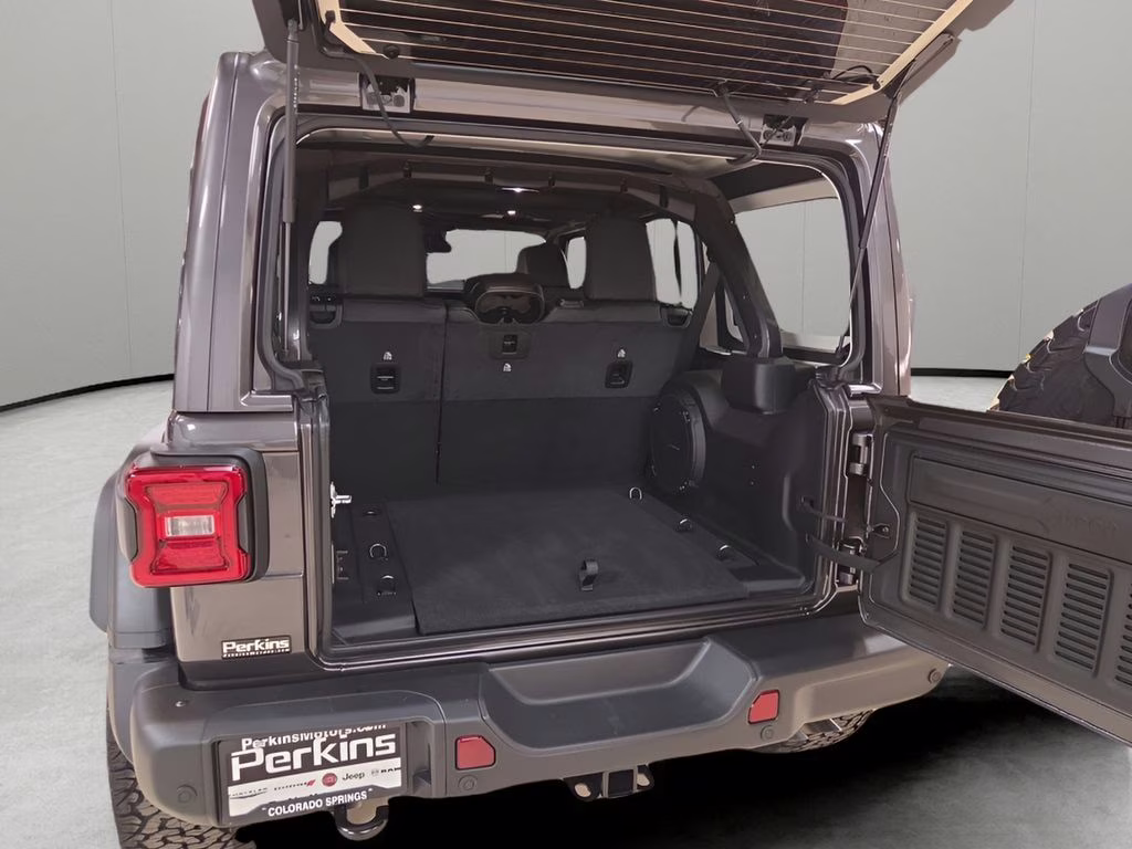 2026 Granite Crystal Metallic Clearcoat Jeep Wrangler Moab 392 4X4 SUV