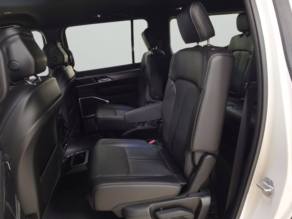 2026 Bright White Clearcoat Jeep Grand Wagoneer Grand Wagoneer 4X4 SUV