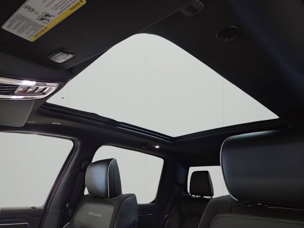 2026 Diamond Black Crystal Pearlcoat Ram 1500 Laramie 4X4 Truck