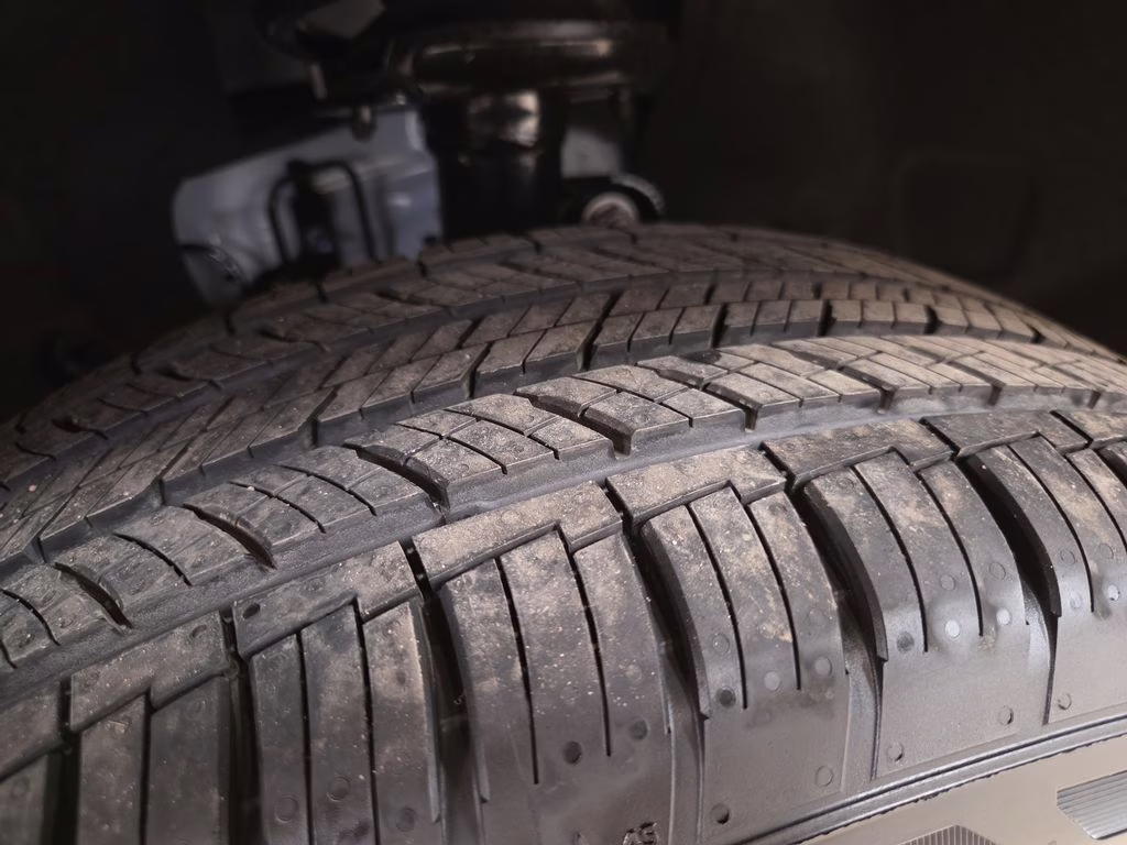 2026 Bright White Clearcoat Jeep Cherokee Limited 4X4 SUV