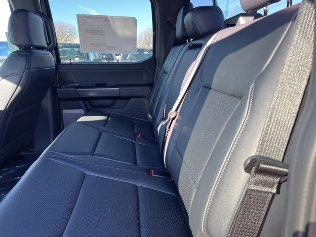 2026 Avalanche Ford F-150 Lariat 4X4 Truck