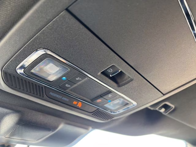 2026 Avalanche Ford F-150 Lariat 4X4 Truck