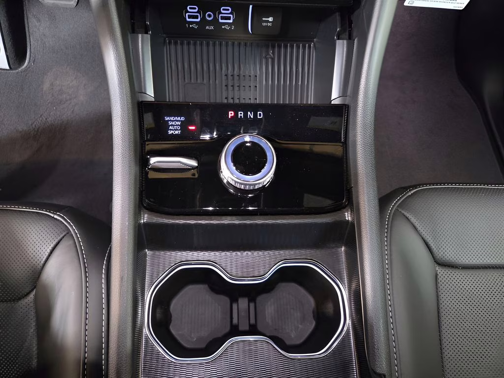 2026 Diamond Black Crystal Pearlcoat Jeep Grand Cherokee Limited 4X4 SUV