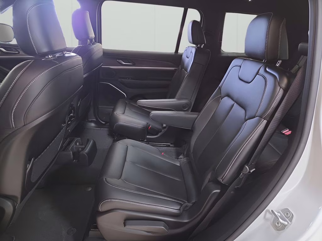 2026 Bright White Clearcoat Jeep Grand Cherokee L Limited 4X4 SUV