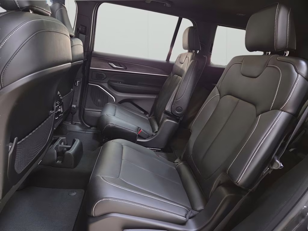 2026 Baltic Gray Metallic Clearcoat Jeep Grand Cherokee L Limited 4X4 SUV