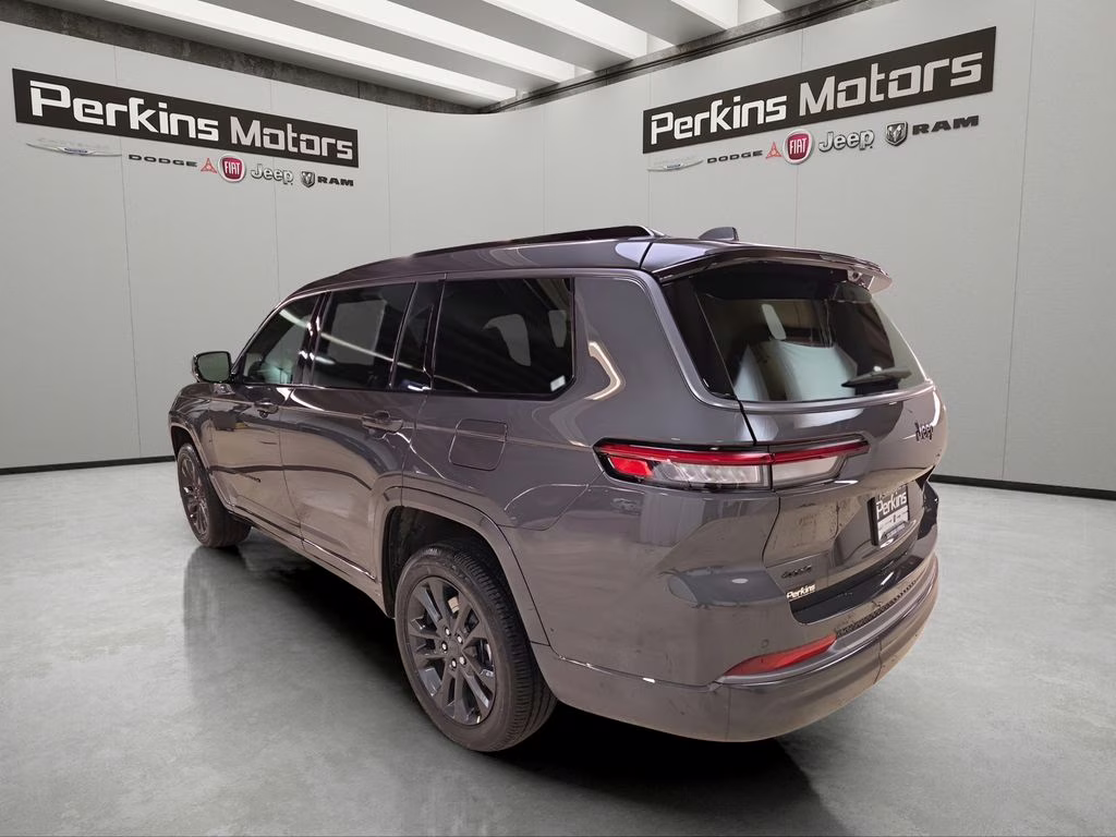 2026 Baltic Gray Metallic Clearcoat Jeep Grand Cherokee L Limited 4X4 SUV