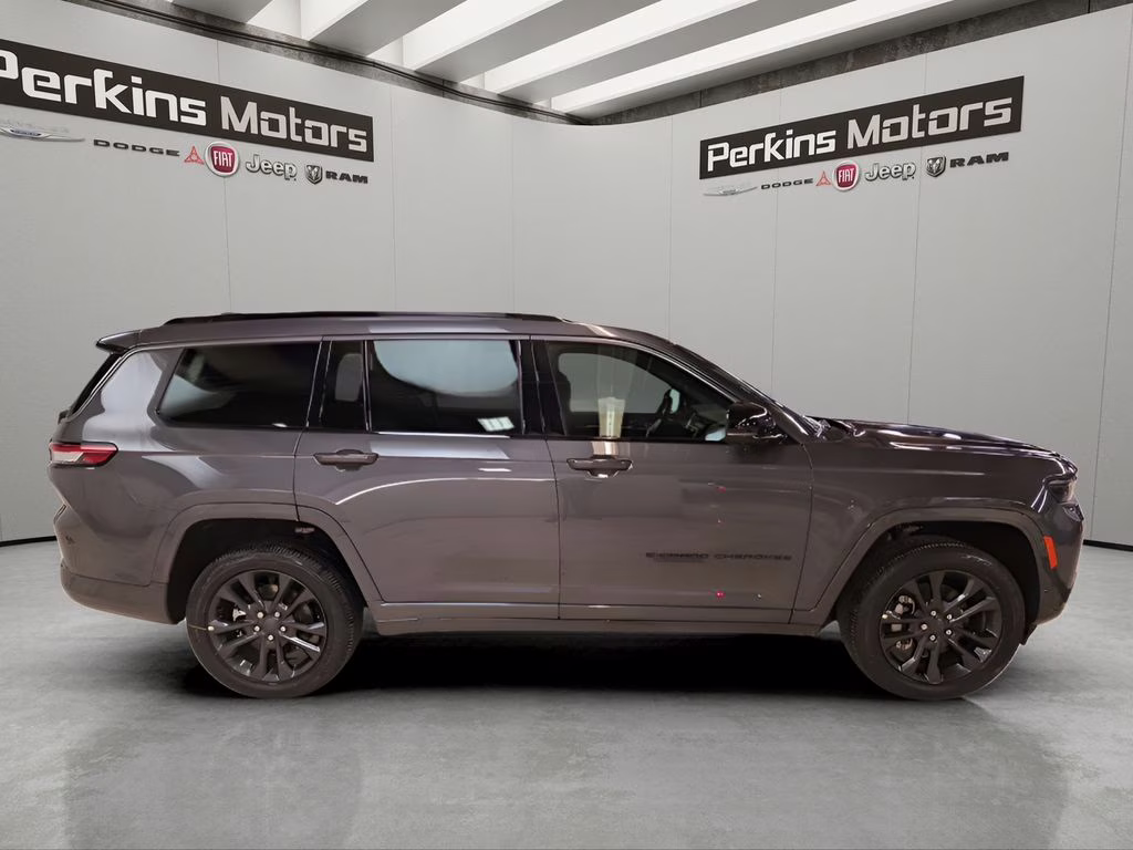 2026 Baltic Gray Metallic Clearcoat Jeep Grand Cherokee L Limited 4X4 SUV