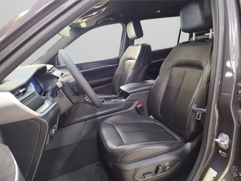2026 Baltic Gray Metallic Clearcoat Jeep Grand Cherokee L Limited 4X4 SUV