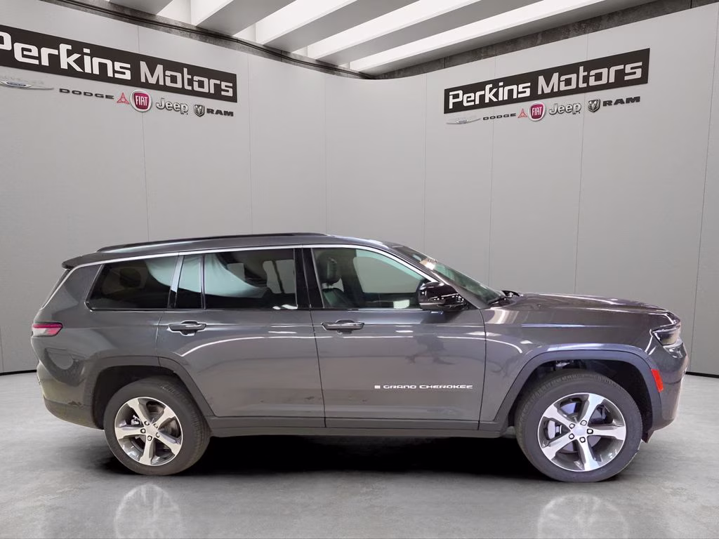 2026 Baltic Gray Metallic Clearcoat Jeep Grand Cherokee L Limited 4X4 SUV