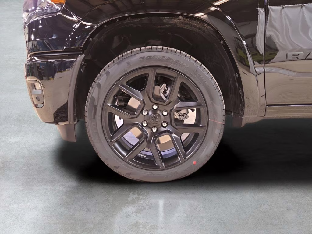 2026 Diamond Black Crystal Pearlcoat Ram 1500 Laramie 4X4 Truck