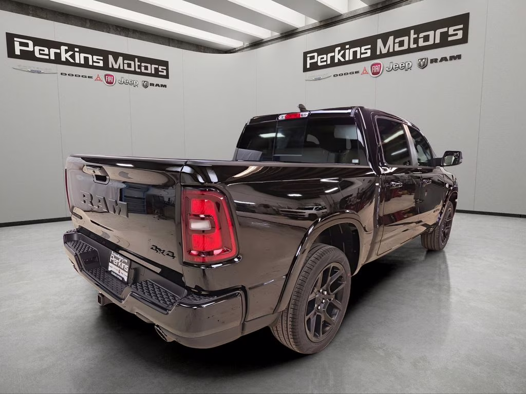 2026 Diamond Black Crystal Pearlcoat Ram 1500 Laramie 4X4 Truck