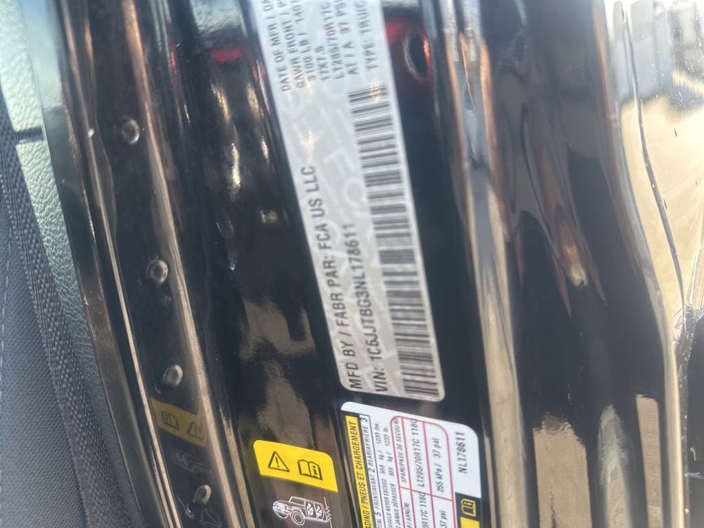 2022 Black Clearcoat Jeep Gladiator Rubicon 4X4 Truck