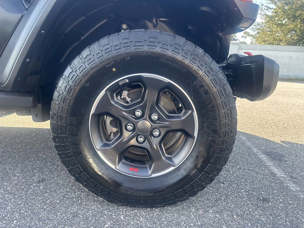 2022 Black Clearcoat Jeep Gladiator Rubicon 4X4 Truck