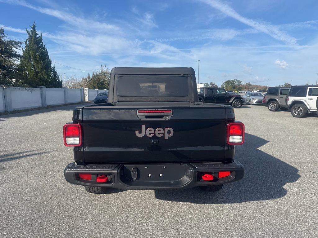 2022 Black Clearcoat Jeep Gladiator Rubicon 4X4 Truck