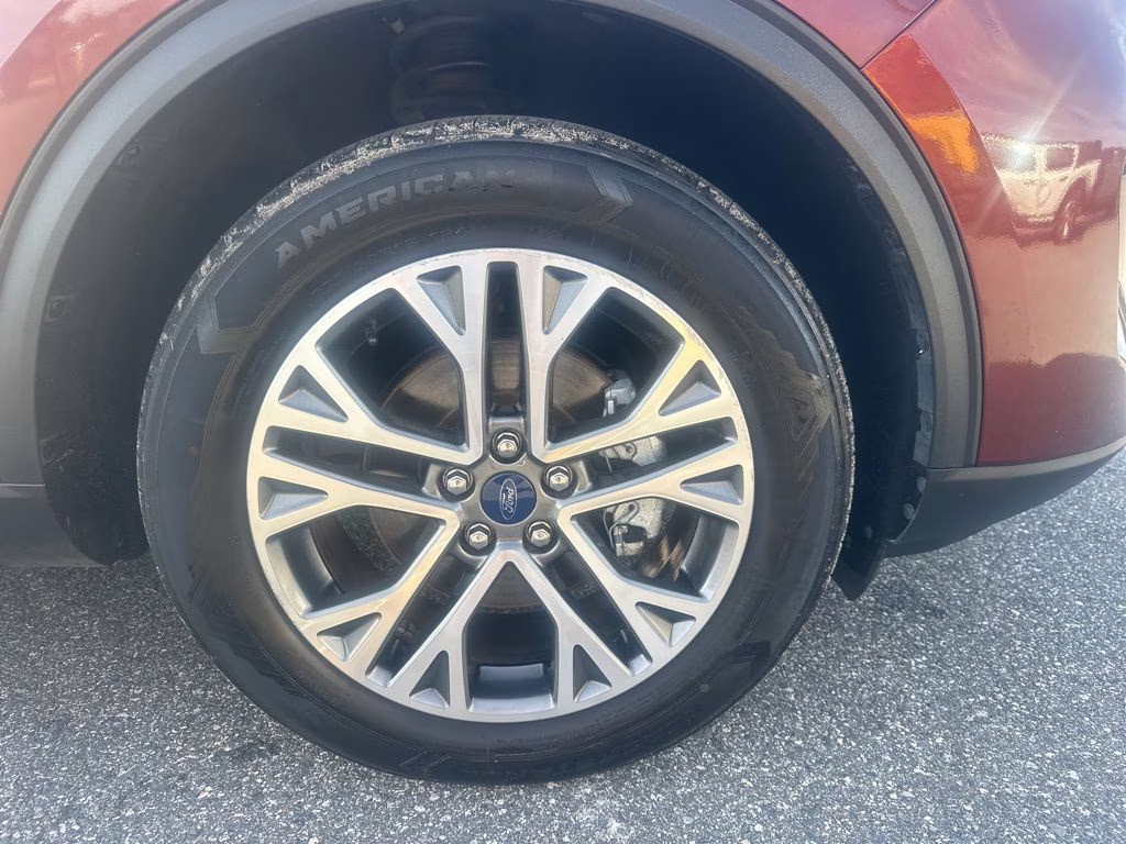 2021 Maroon Ford Escape SEL AWD SUV