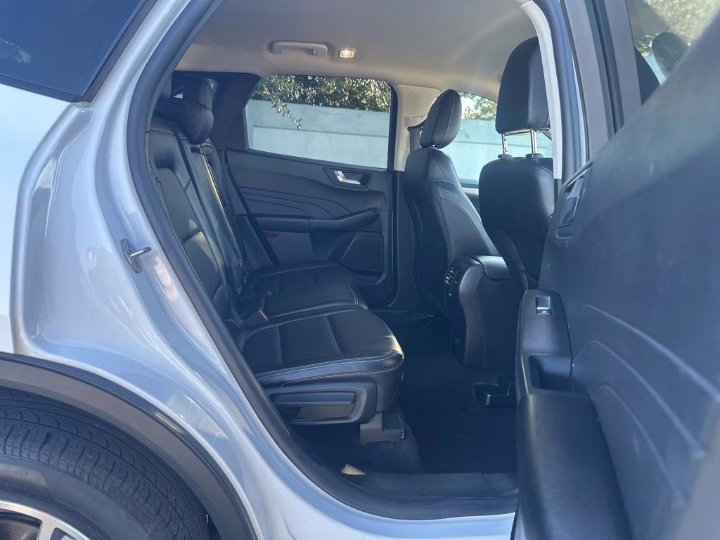 2022 White Ford Escape SEL AWD SUV